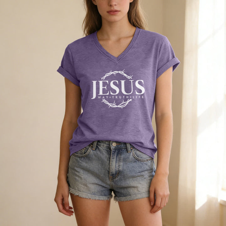 T-shirt à col en V imprimé Jésus pour femme de Christianartworkshop - image 25