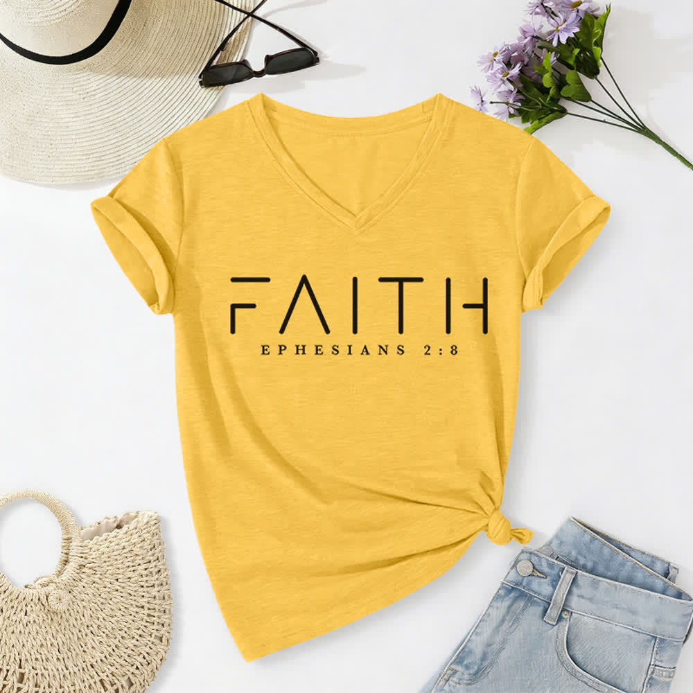 T-shirt décontracté à col en V imprimé « Foi » pour femme de Christianartworkshop - Jaune - 2XL - image 10