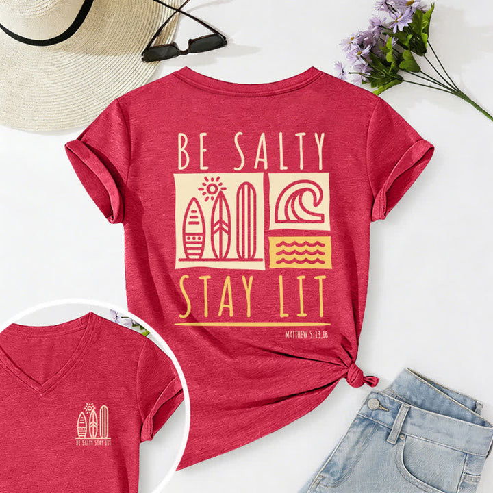 T-shirt décontracté à col en V imprimé « Be Salty Stay Lit » pour femme de Christianartworkshop - Rouge - 2XL - image 50