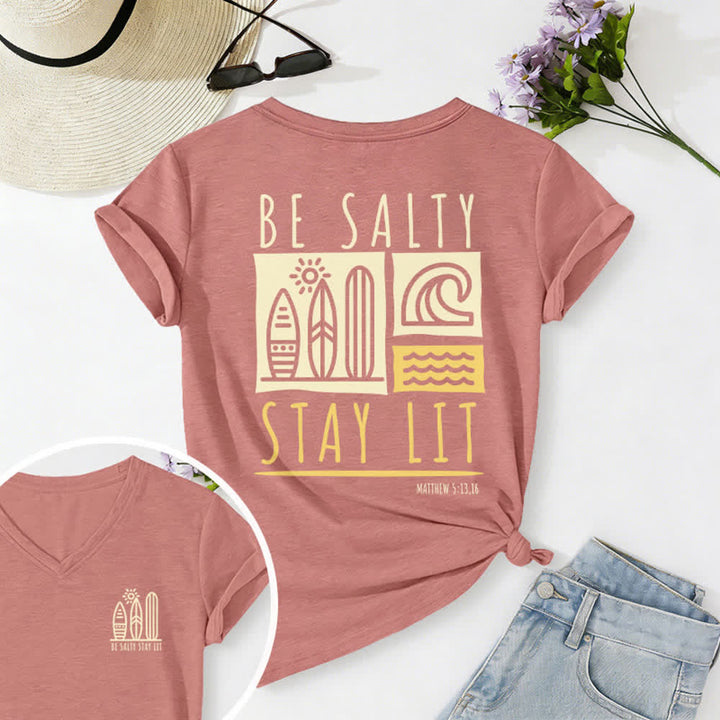 T-shirt décontracté à col en V imprimé « Be Salty Stay Lit » pour femme de Christianartworkshop - Rose clair - 2XL - image 0
