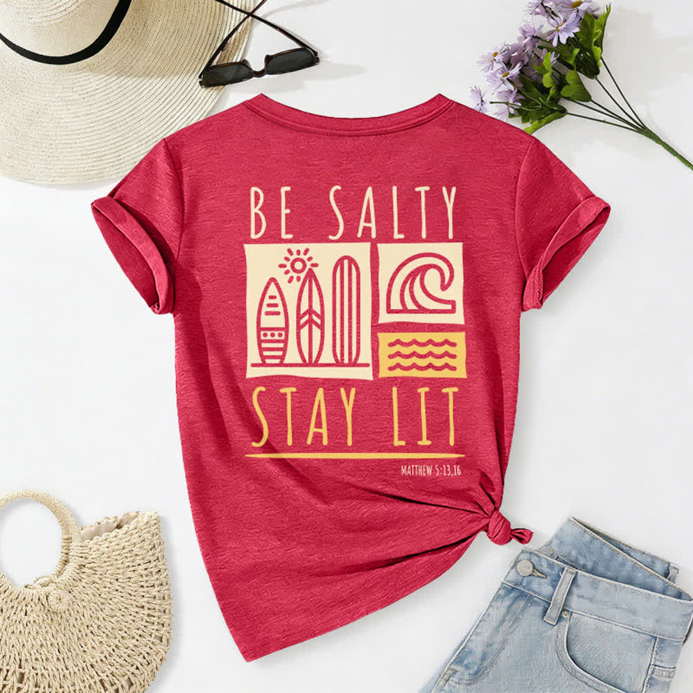 T-shirt décontracté à col en V imprimé « Be Salty Stay Lit » pour femme de Christianartworkshop - image 51
