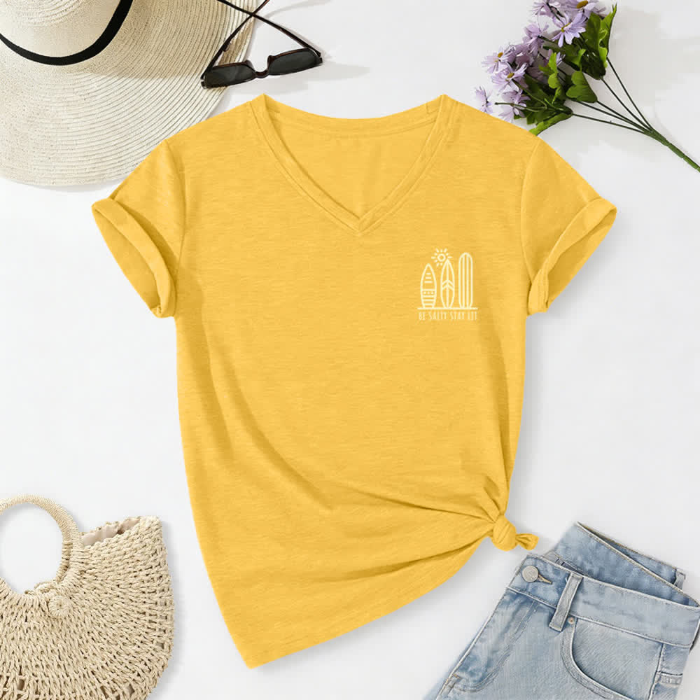 T-shirt décontracté à col en V imprimé « Be Salty Stay Lit » pour femme de Christianartworkshop - image 27