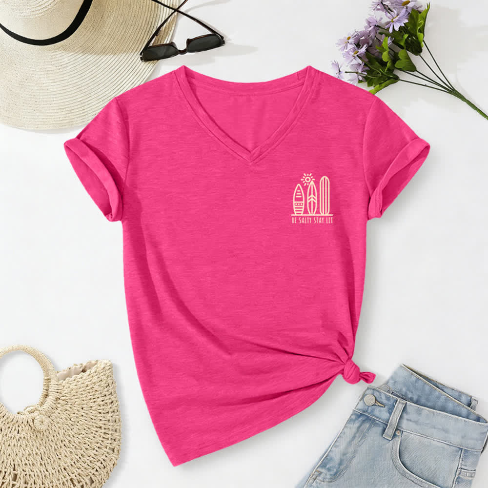 T-shirt décontracté à col en V imprimé « Be Salty Stay Lit » pour femme de Christianartworkshop - image 57