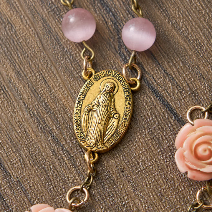 Christianartworkshop Chapelet œil-de-chat rose lumineux orné de roses pour la dévotion mariale - image 6