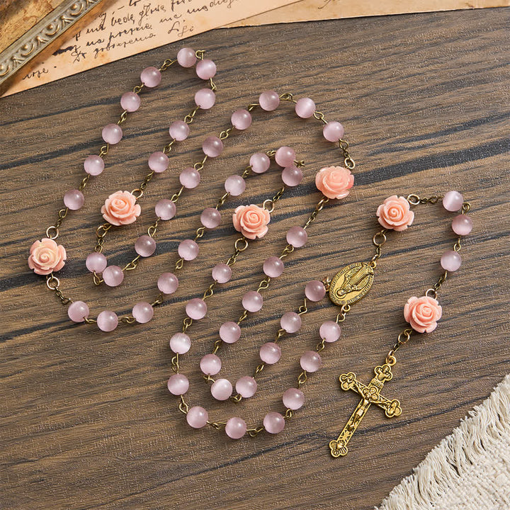 Christianartworkshop Chapelet œil-de-chat rose lumineux orné de roses pour la dévotion mariale - image 2