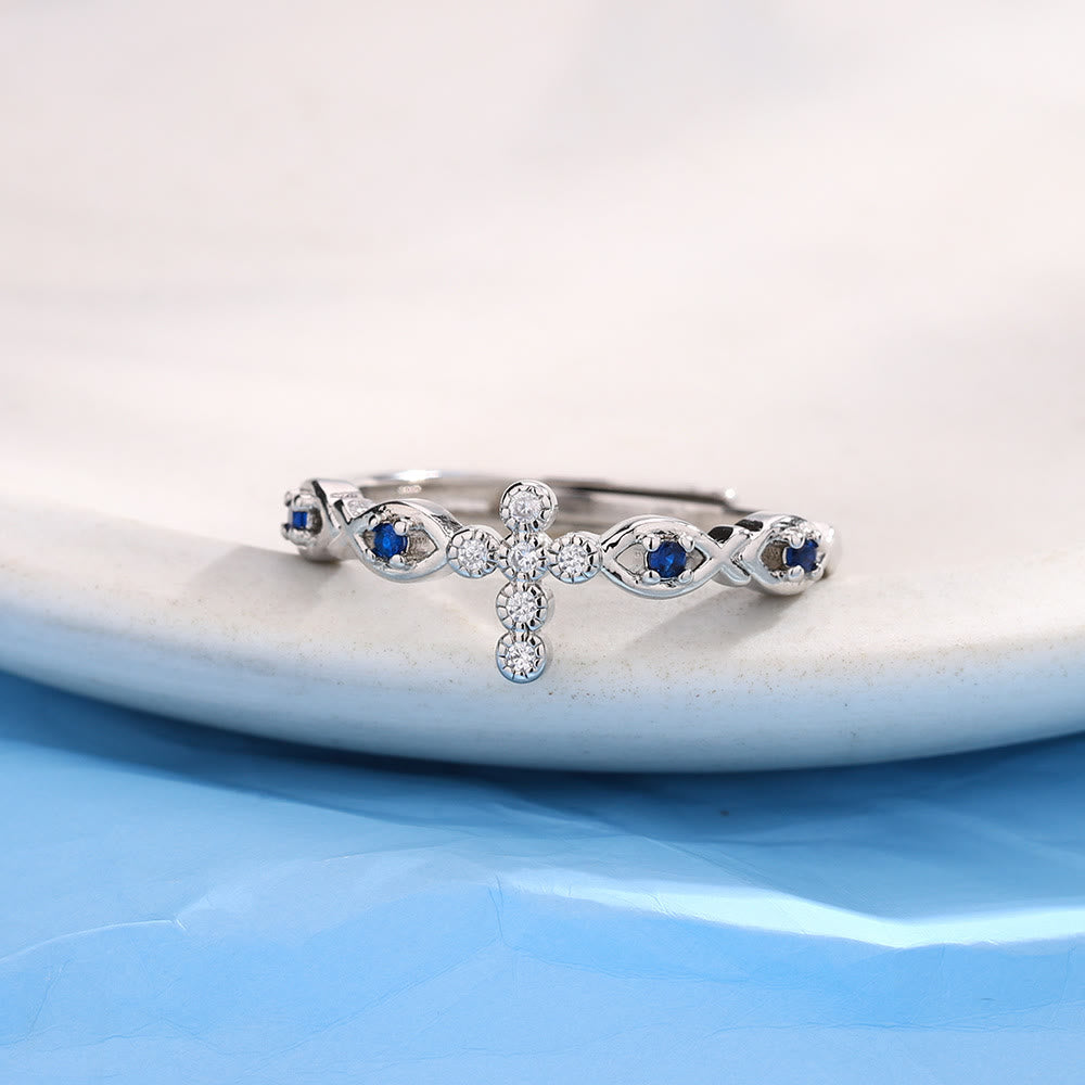 Christianartworkshop Bague croix délicate ornée de zircons bleus : un symbole de foi et de sérénité - Croix (Convient aux tailles américaines 7 à 9) - image 0