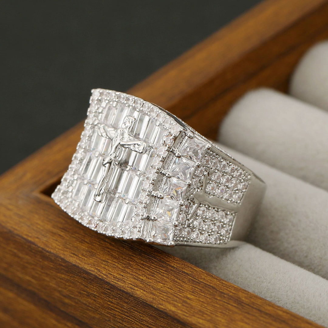 Christianartworkshop Bague crucifix de luxe entièrement en zircon avec pierres taille baguette et rondes : un rappel de la majesté sacrée - Argent - 10 US - image 3