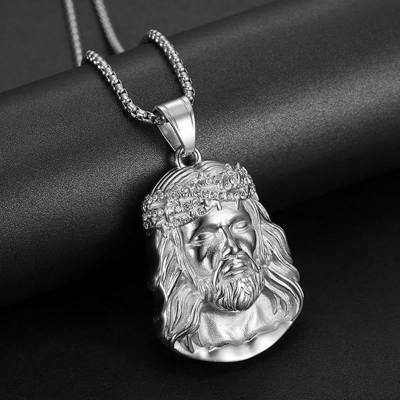 Christianartworkshop Collier pendentif tête de Jésus avec couronne d'épines et accents de zircon : un symbole de sacrifice et de grâce - Épine en zircon argenté - image 2
