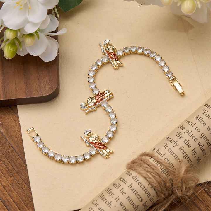 Christianartworkshop Bracelet de tennis en zircon étincelant orné de motifs de saint Jude, saint Benoît et Notre-Dame : un rappel de la grâce céleste - Robe rose St.Jude - image 11