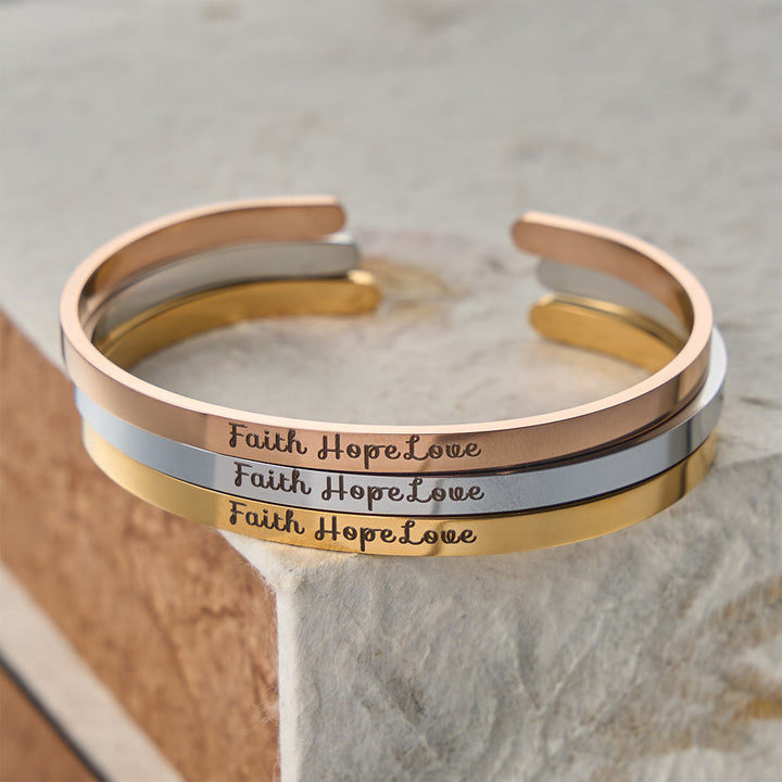 Christianartworkshop Bracelet jonc ajustable gravé Foi, Espérance et Amour : un symbole des vertus divines - image 1