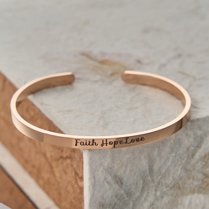 Christianartworkshop Bracelet jonc ajustable gravé Foi, Espérance et Amour : un symbole des vertus divines - Or rose - image 4