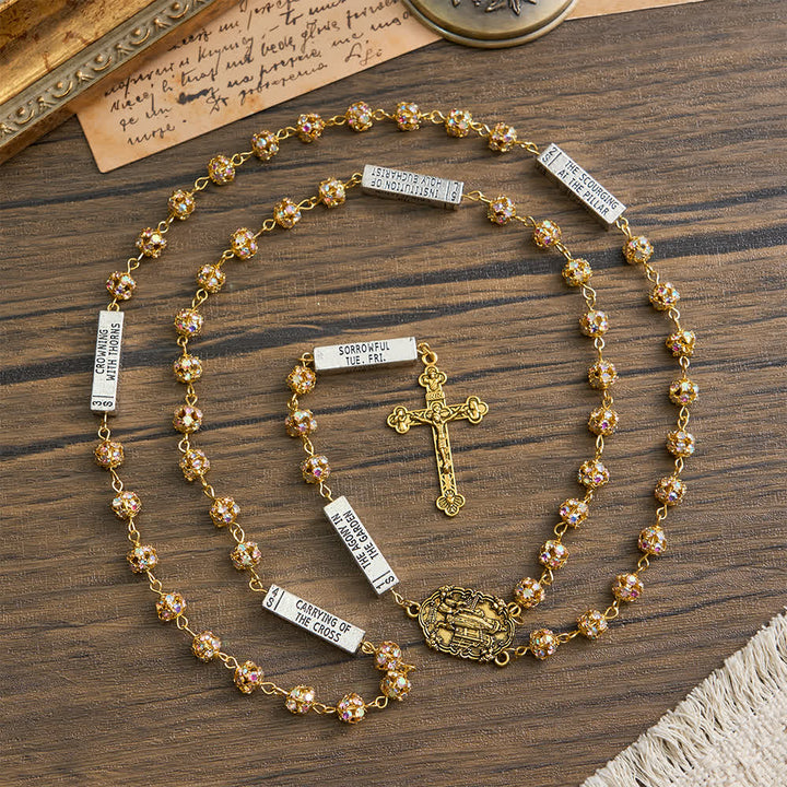 Christianartworkshop Chapelet à six tablettes en strass dorés avec Notre-Dame de Fatima - image 3