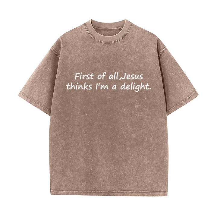 Christianartworkshop T-shirt unisexe délavé avec citation religieuse : « Avant tout, Jésus me trouve charmant » - Brun - 5XL - image 3