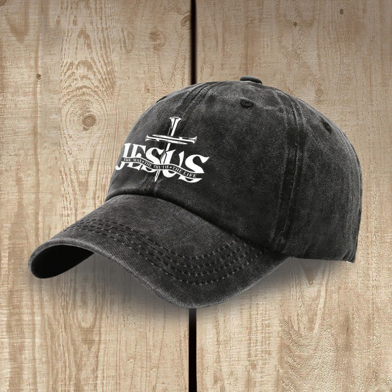 Christianartworkshop Jésus, le chemin, la vérité, la vie. Clous, croix, casquette de baseball délavée. - image 1