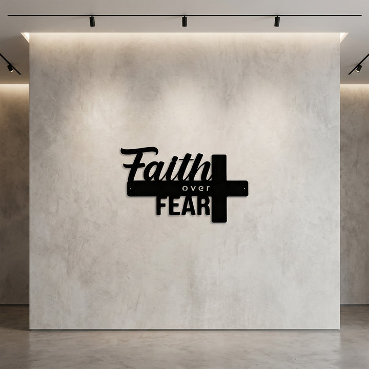 Christianartworkshop Décoration murale en métal avec croix « La foi plutôt que la peur » : une puissante affirmation de conviction - image 2