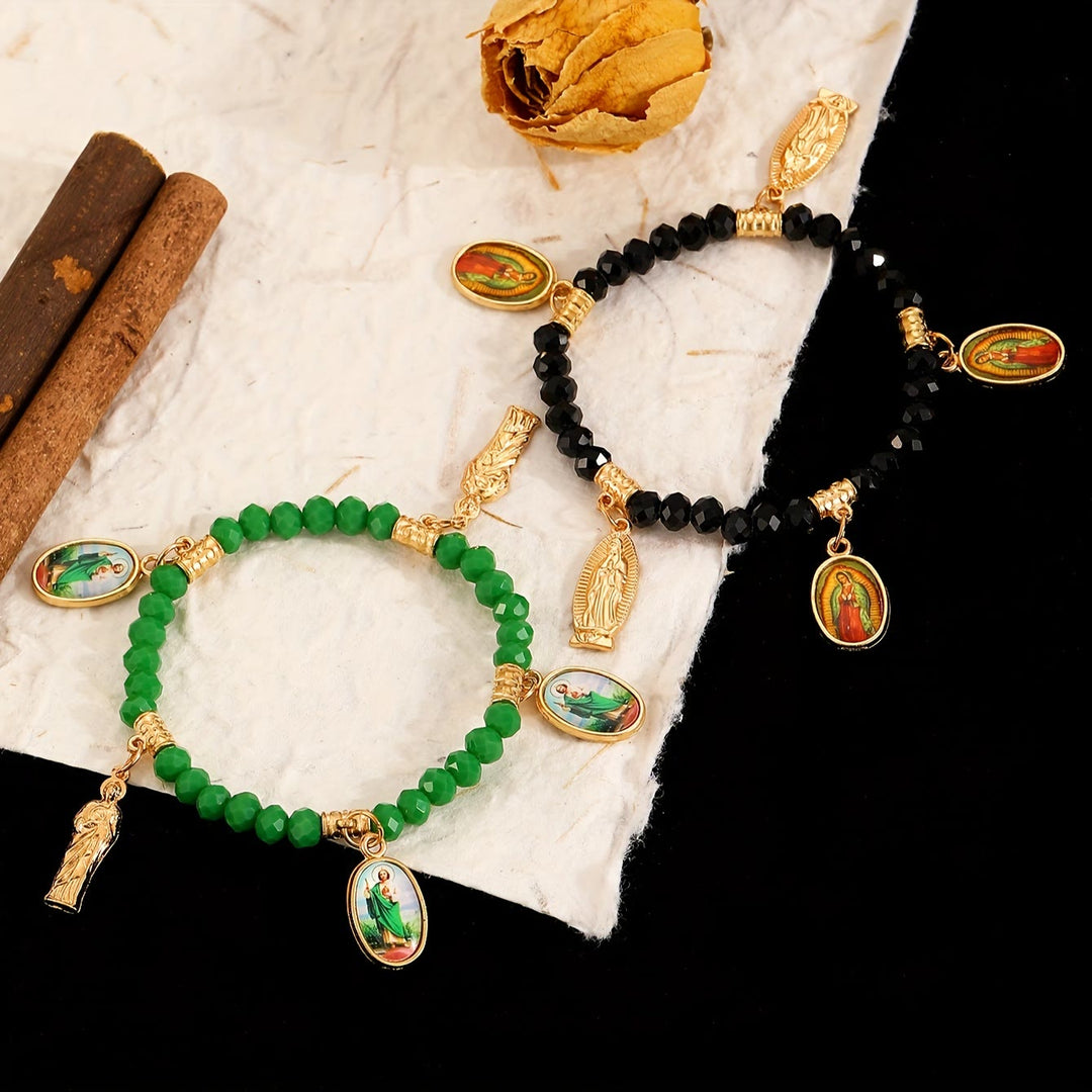 Christianartworkshop Bracelet finement perlé orné de breloques Notre-Dame de Guadalupe et Saint Jude : un rappel de l'amour sacré - image 7