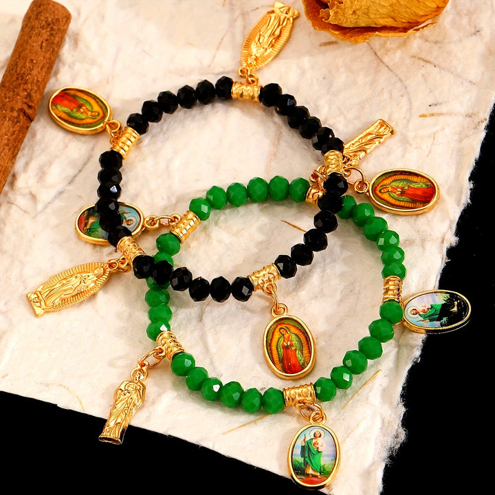 Christianartworkshop Bracelet finement perlé orné de breloques Notre-Dame de Guadalupe et Saint Jude : un rappel de l'amour sacré - image 1
