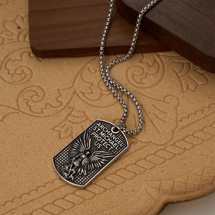 Christianartworkshop Collier à maillons avec plaque militaire gravée double face à l'effigie de l'archange Saint Michel : un emblème de dévotion sacrée et courageuse - Noir - image 3