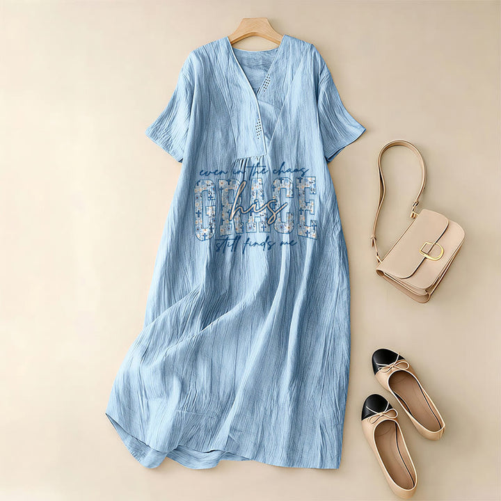 Christianartworkshop Robe midi ample à carreaux, col en V, style classique « His Grace Still Finds Me » - image 7