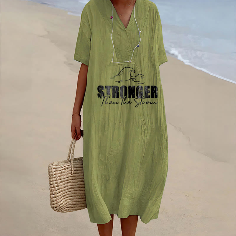 Christianartworkshop Robe midi à manches courtes et col en V à motif vague « Plus forte que la tempête » - Vert olive - 4XL - image 3