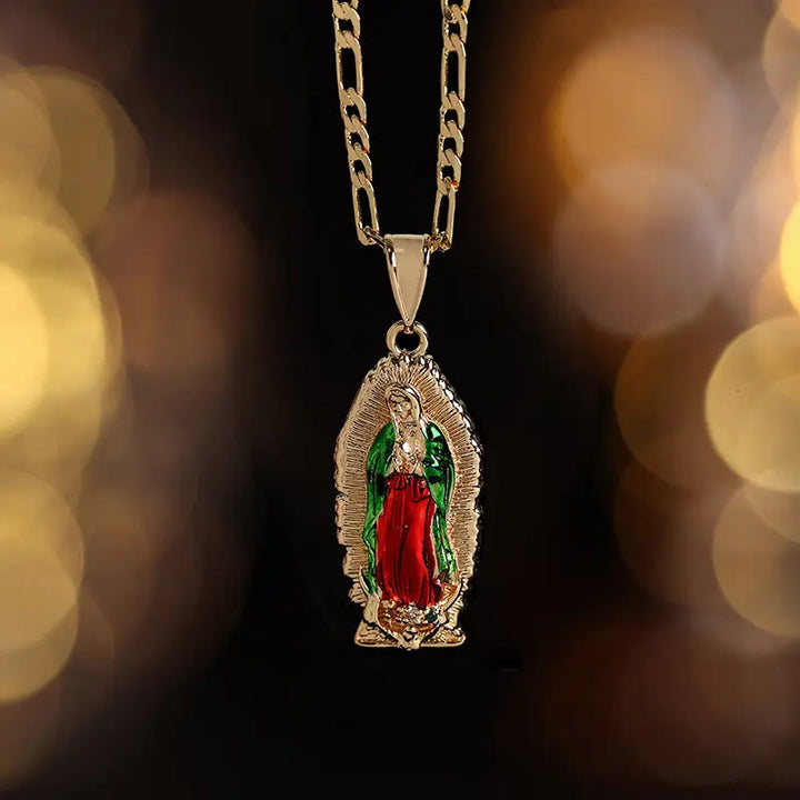 Christianartworkshop Pendentif Vierge de Guadalupe en émail à bordure soleil élégante, chaîne Figaro épaisse - Rouge - image 0