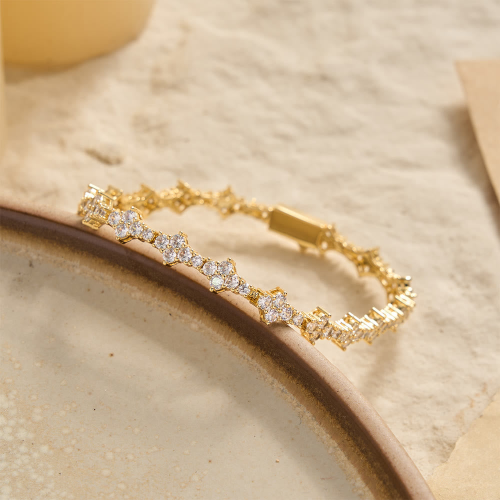 Christianartworkshop Bracelet et collier à un rang de pierres précieuses en zircon pavé en forme d'étoile - image 7