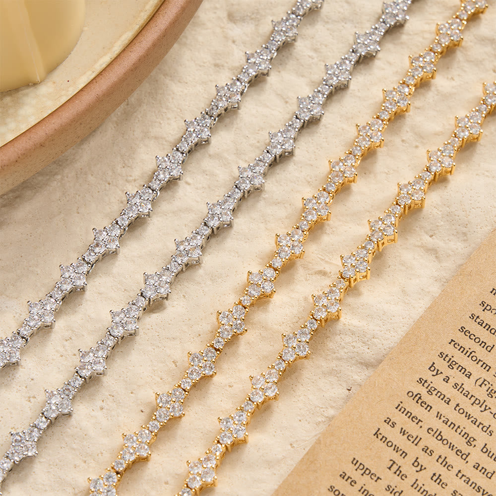 Christianartworkshop Bracelet et collier à un rang de pierres précieuses en zircon pavé en forme d'étoile - image 0
