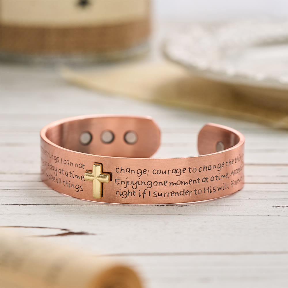Christianartworkshop Bracelet manchette en cuivre gravé de la Prière de la Sérénité et orné d'une croix incrustée d'or : symbole de sérénité et d'abandon. - image 5