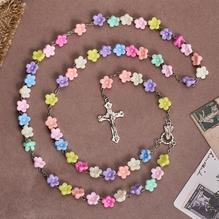 Christianartworkshop Chapelet de dévotion en perles massives en forme de fleur à cinq pétales, orné d'une médaille de la Vierge Marie en relief et d'un crucifix antique détaillé. - image 1