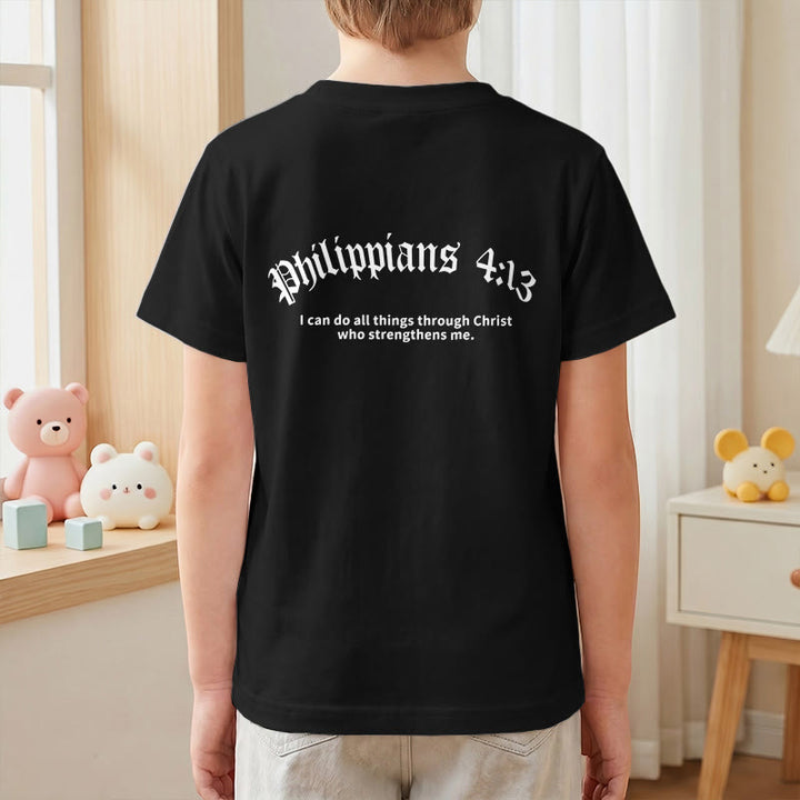 Christianartworkshop Philippiens 4:13 T-shirt enfant à manches courtes avec croix sur le devant et au dos, police gothique - image 43