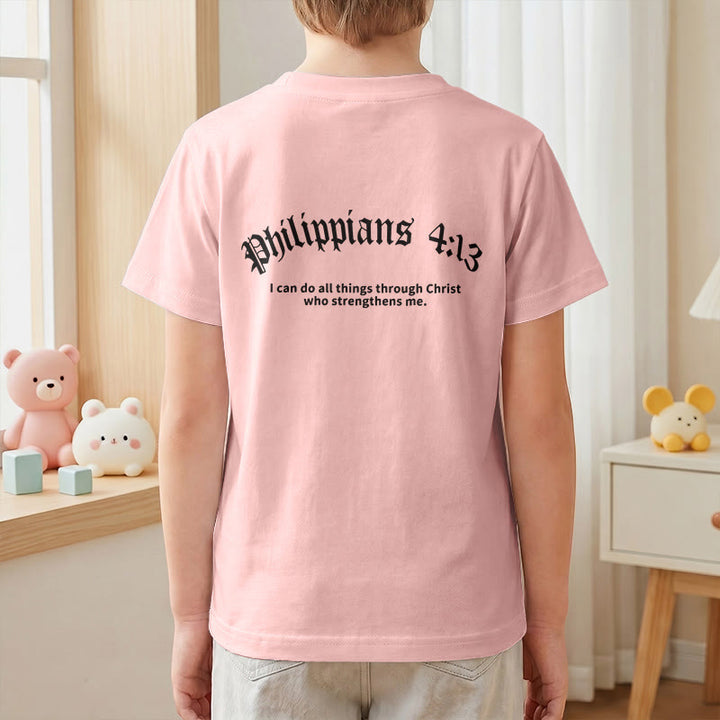 Christianartworkshop Philippiens 4:13 T-shirt enfant à manches courtes avec croix sur le devant et au dos, police gothique - image 70