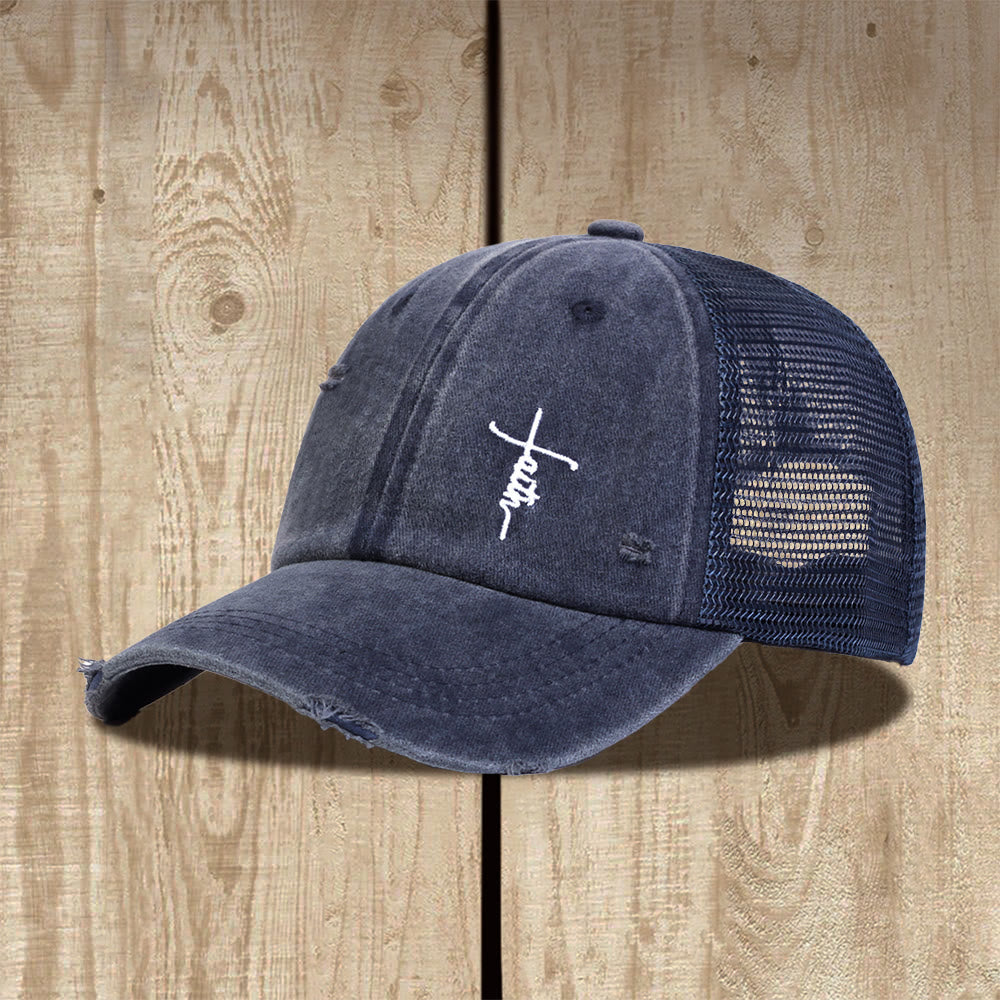 Christianartworkshop Casquette trucker unisexe à dos en maille vieillie et broderie cursive Faith Cross - Bleu marine - image 2
