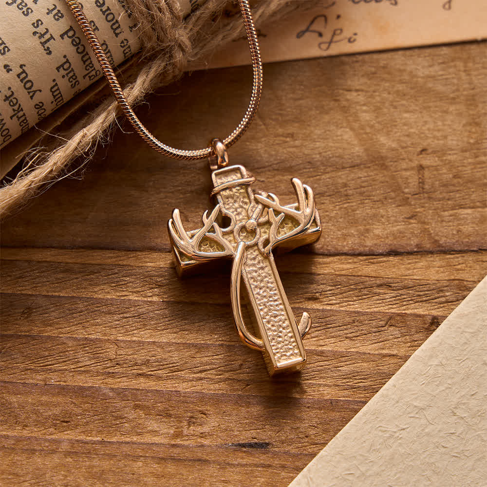 Collier pendentif croix chasse et pêche de Christianartworkshop : Foi et dévotion spirituelle en plein air - Or rose - image 5