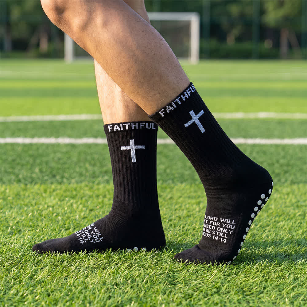 Christianartworkshop Chaussettes de sport mi-mollet à motif de croix sur le devant, avec verset biblique et thème de la foi - Noir et Exode - 10 paires - image 10