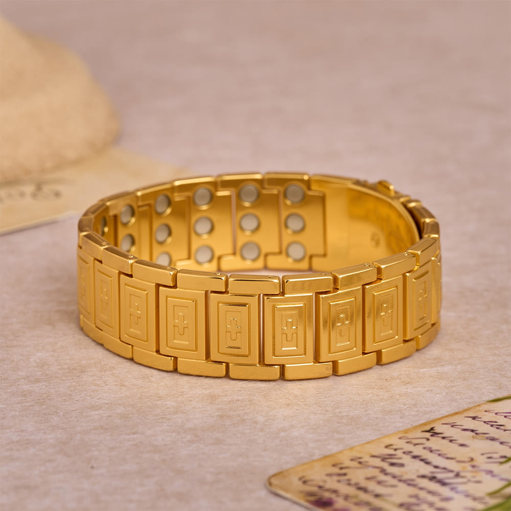 Christianartworkshop Bracelet à maillons de style bracelet de montre avec croix en relief en creux sur chaque maillon rectangulaire - Doré - image 4