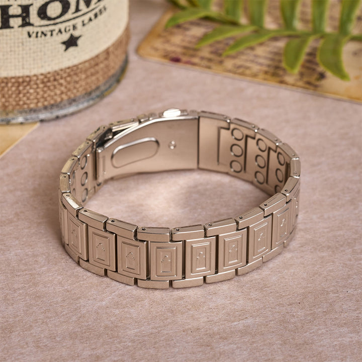 Christianartworkshop Bracelet à maillons de style bracelet de montre avec croix en relief en creux sur chaque maillon rectangulaire - image 8
