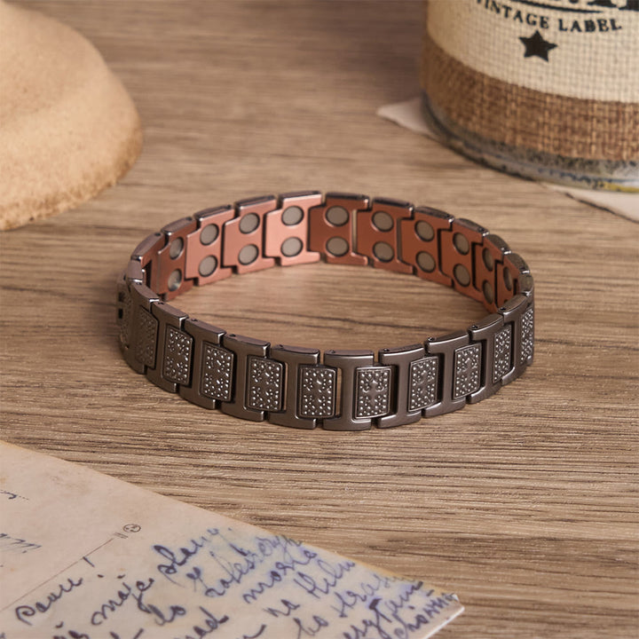 Christianartworkshop Bracelet rectangulaire à maillons pleins avec croix gravée encadrée de perles bulles et fermoir pliable et ajustable - image 6