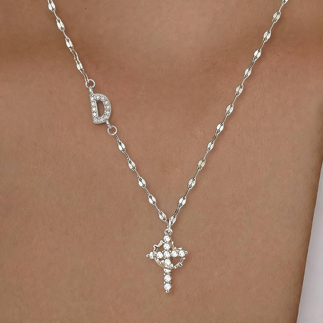 Collier croix couronne personnalisée avec initiale AZ, tons or et argent, de Christianartworkshop : bijou pendentif monogramme sacré personnalisé - D - Argent - image 32