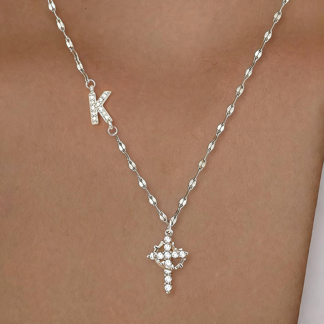 Collier croix couronne personnalisée avec initiale AZ, tons or et argent, de Christianartworkshop : bijou pendentif monogramme sacré personnalisé - K - Argent - image 40