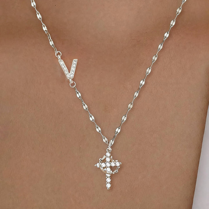 Collier croix couronne personnalisée avec initiale AZ, tons or et argent, de Christianartworkshop : bijou pendentif monogramme sacré personnalisé - V - Argent - image 51