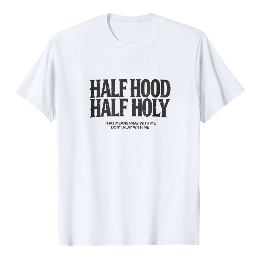 T-shirt premium à manches courtes « Half Hood Half Holy » de Christianartworkshop, avec texte gothique en gras - Blanc - 2XL - image 0