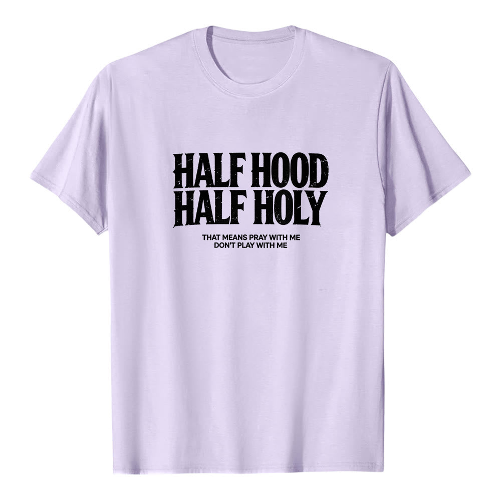 T-shirt premium à manches courtes « Half Hood Half Holy » de Christianartworkshop, avec texte gothique en gras - Violet - 2XL - image 3