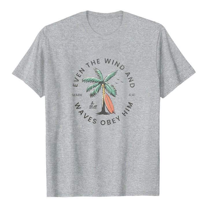Christianartworkshop Marc 4:41 « Même le vent et les vagues lui obéissent » T-shirt premium à manches courtes avec motif plage - Gris - 2XL - image 2