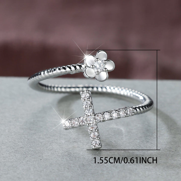 Bague ouverte Christianartworkshop ornée d'une croix pavée de zircon et d'une fleur en zircon : un symbole de grâce tendre et de foi sacrée inébranlable. - image 13