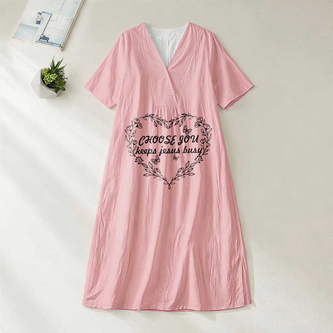 Robe midi unie Christianartworkshop à col en V et manches courtes, ornée d'un cœur arc-en-ciel et d'un message biblique sur l'amour. - Rose - 4XL - image 20