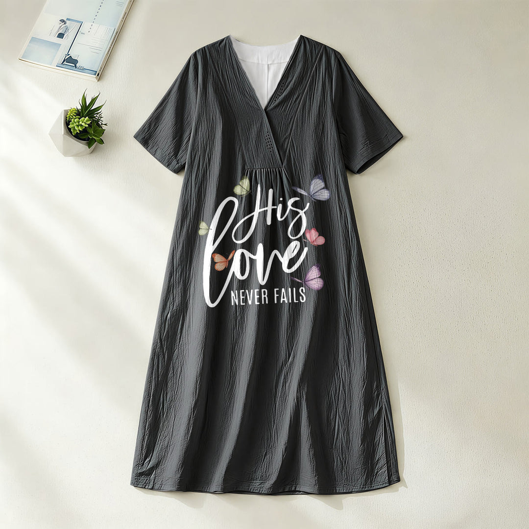Robe midi à manches courtes et col en V à imprimé papillon « Son amour ne faillit jamais » de Christianartworkshop - Noir - 4XL - image 0