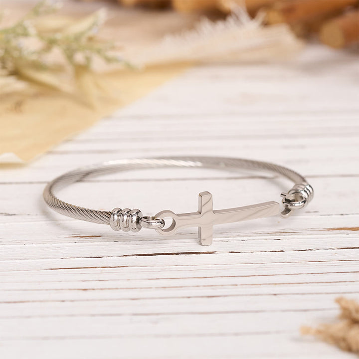 Christianartworkshop Bracelet jonc torsadé avec fermoir à barre transversale polie : un symbole de grâce rédemptrice sacrée - image 9