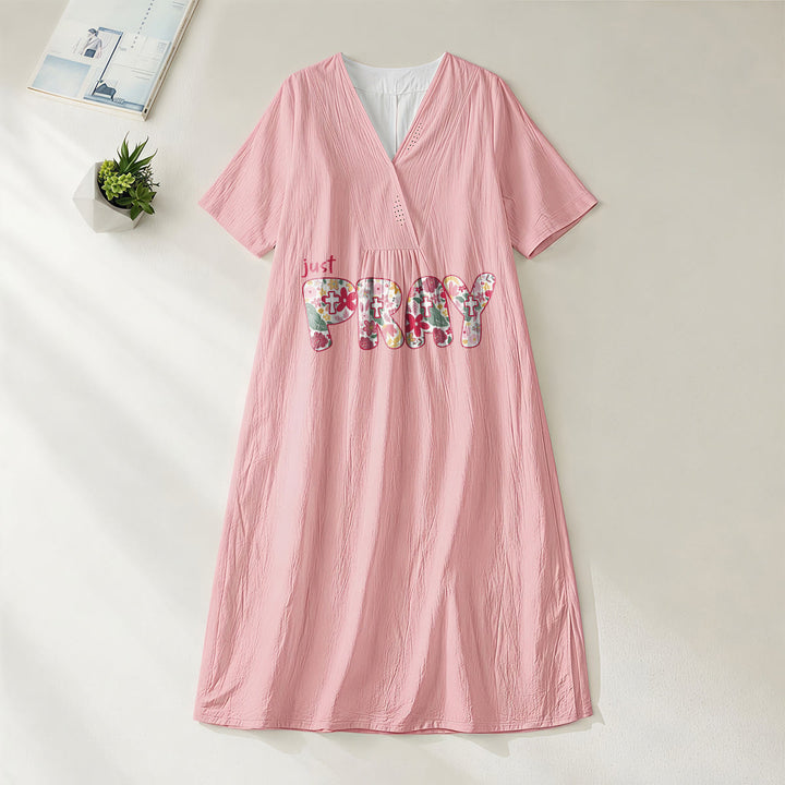 Robe midi à manches courtes et col en V ornée d'un motif floral et croix « Just Pray » de Christianartworkshop - Rose - 4XL - image 20