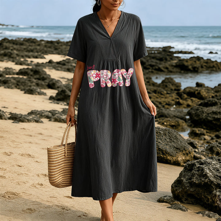 Robe midi à manches courtes et col en V ornée d'un motif floral et croix « Just Pray » de Christianartworkshop - image 17