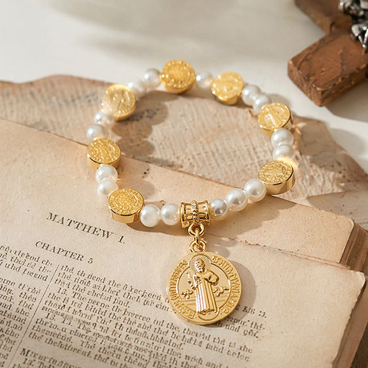 Christianartworkshop Bracelet extensible à perles avec médaille de saint Benoît gravée en deux couleurs : un symbole de protection sacrée - image 2